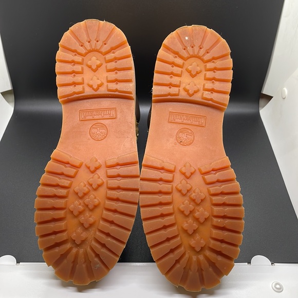 Woman’s Timberland boots - Picture 6 of 14